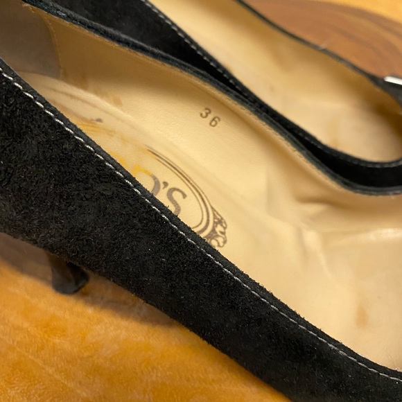 TODS Suede Kitten heel T Charm Heels - Picture 7 of 8